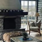 Spacious Family In Western Golsfjellet * 골
