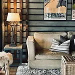 Spacious Family In Western Golsfjellet 펜션 골